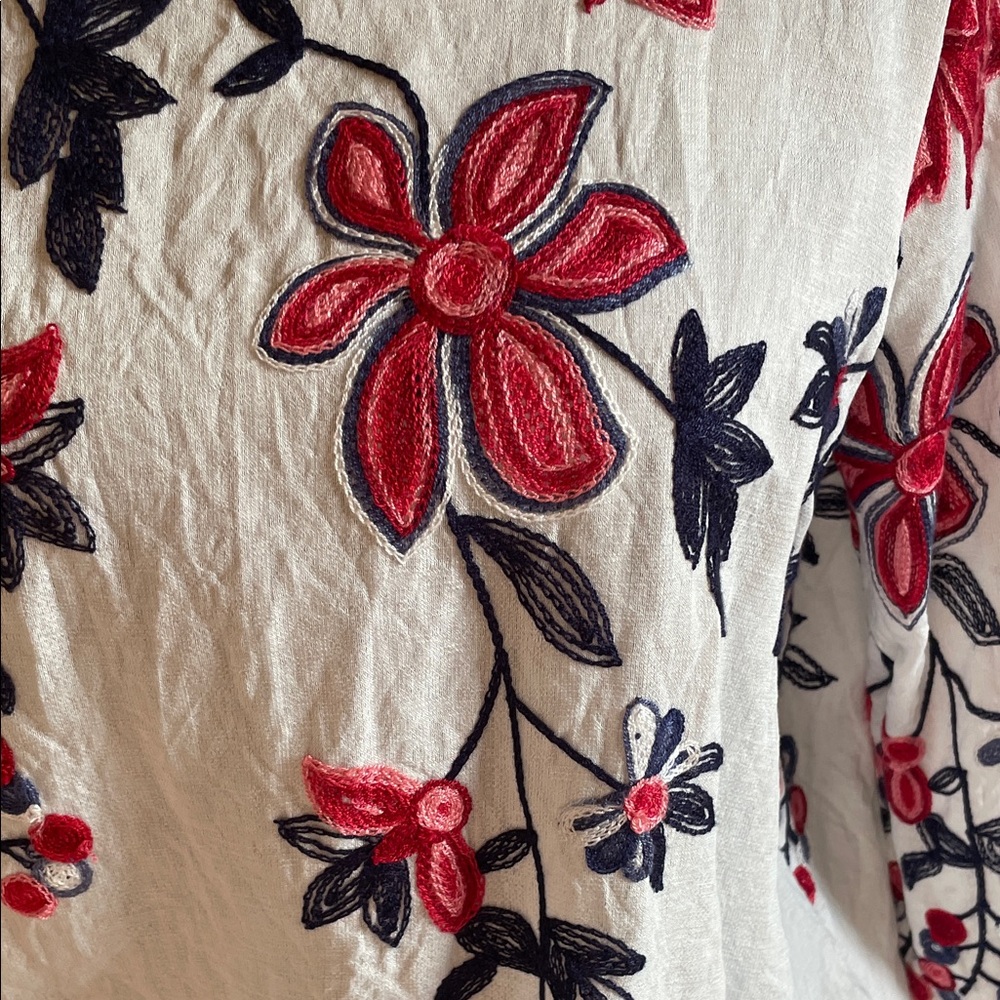 Anthropologie Kindred Floral Embroidered Blouse Size Medium - Picture 6 of 8